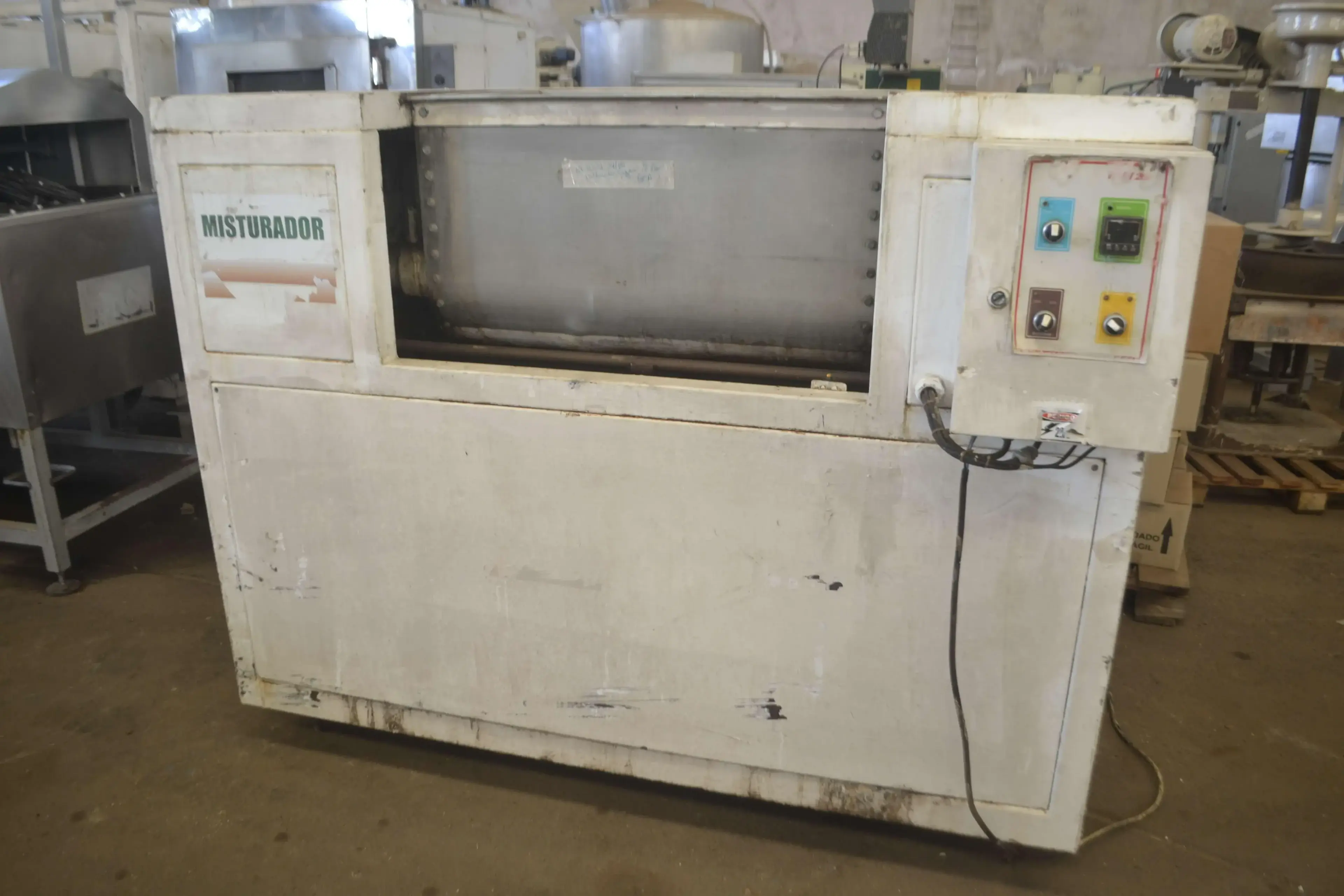 misturador-sigma-cap-200-lts-hebleimar