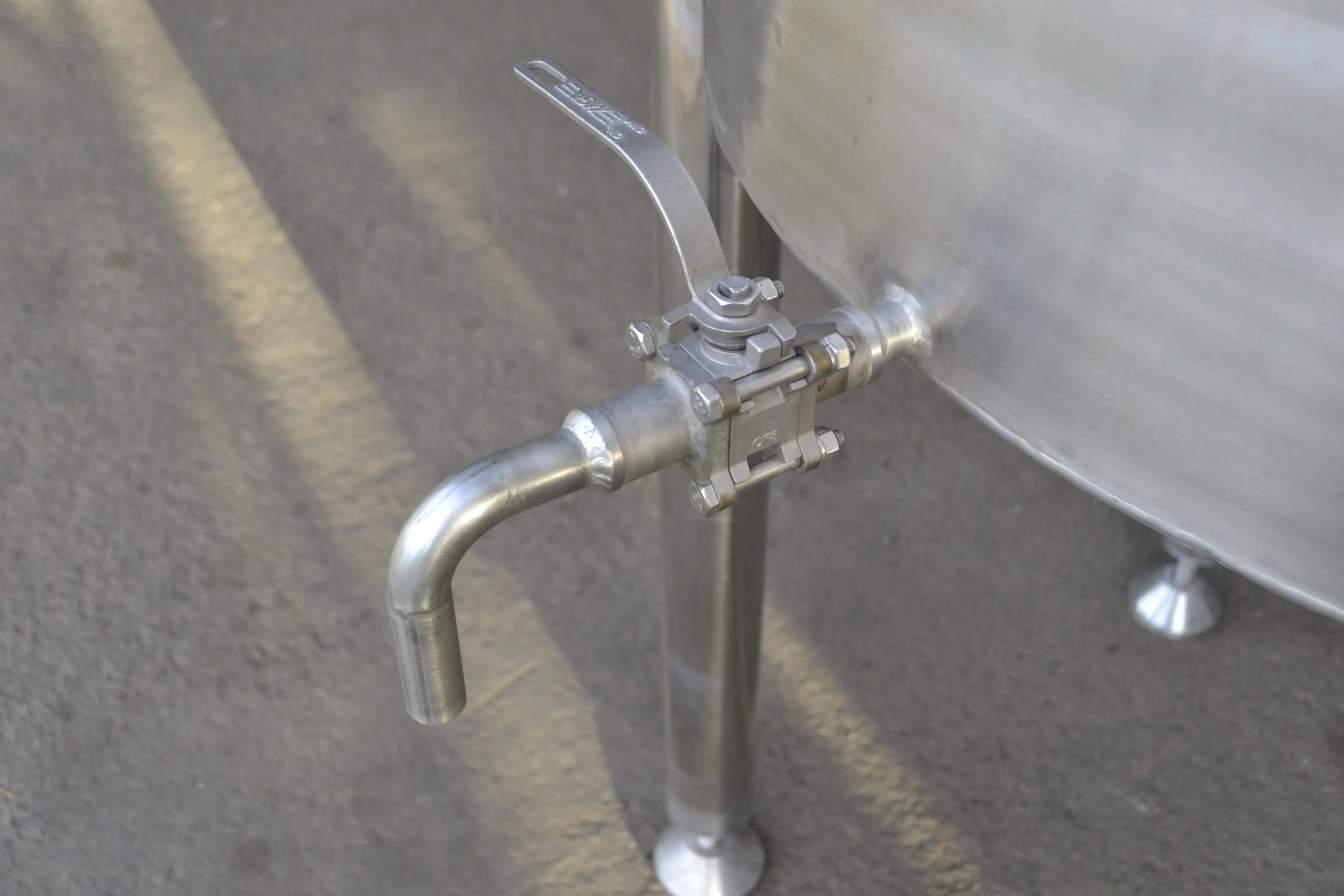 tanque-armazen-inox-cap-850-lts