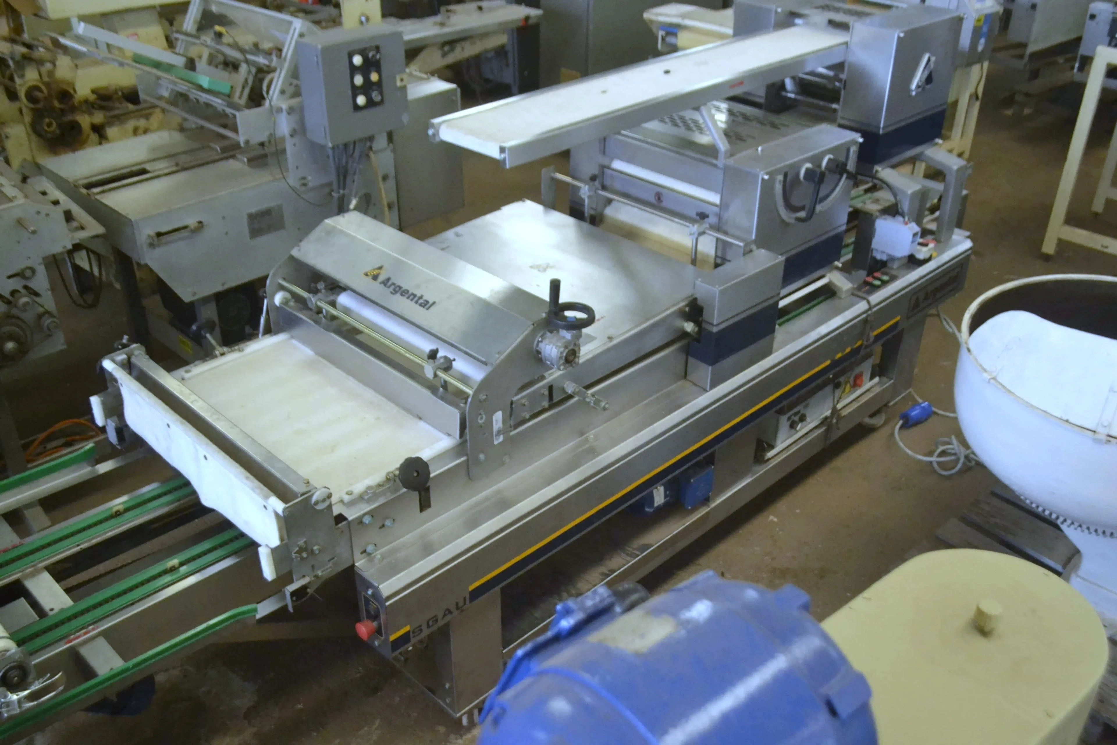 moldadora-para-massa-de-pao-grupo-automatico-universal-marca-argental