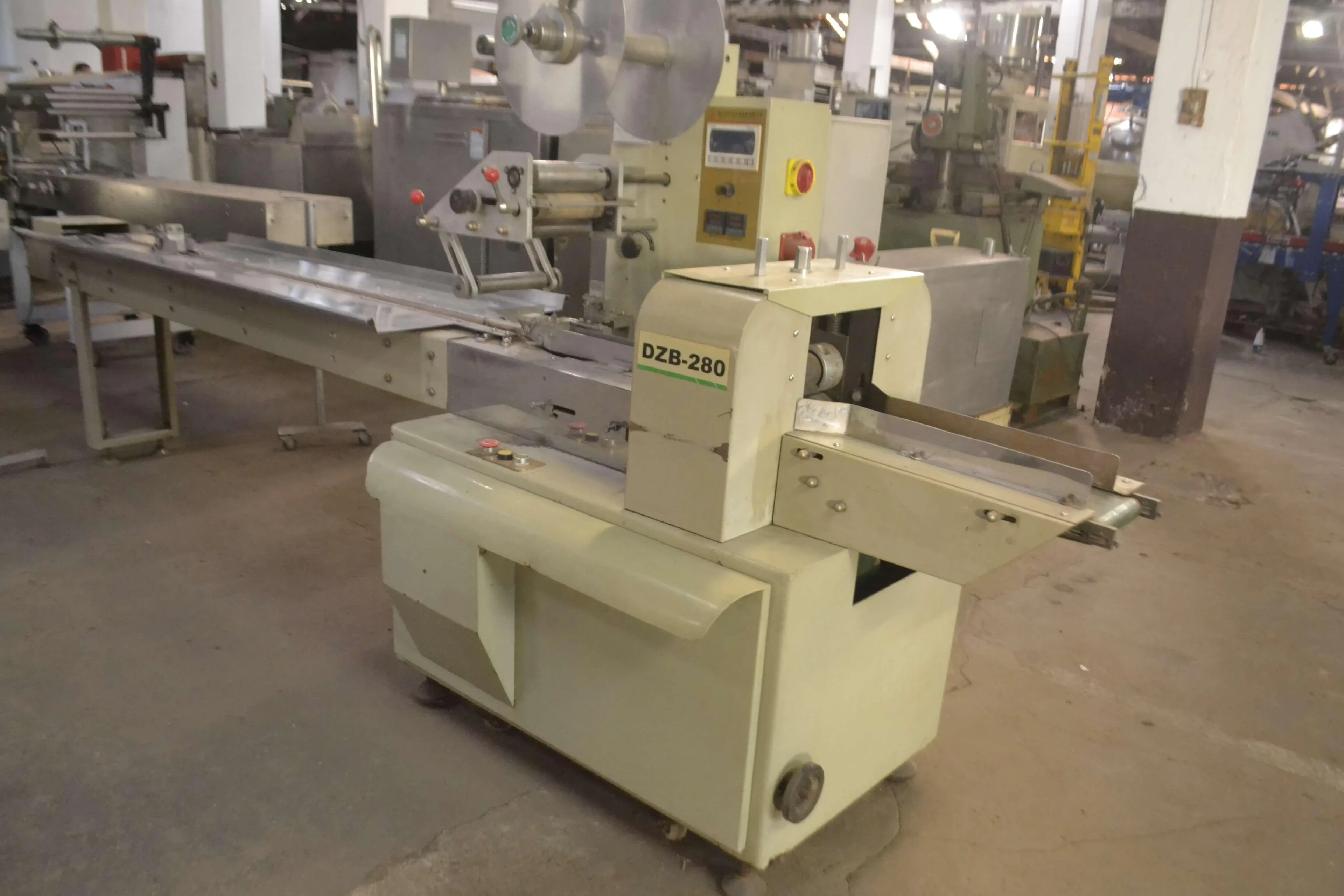 embaladora-flowpack-nanyang-food-modelo-dbz-280