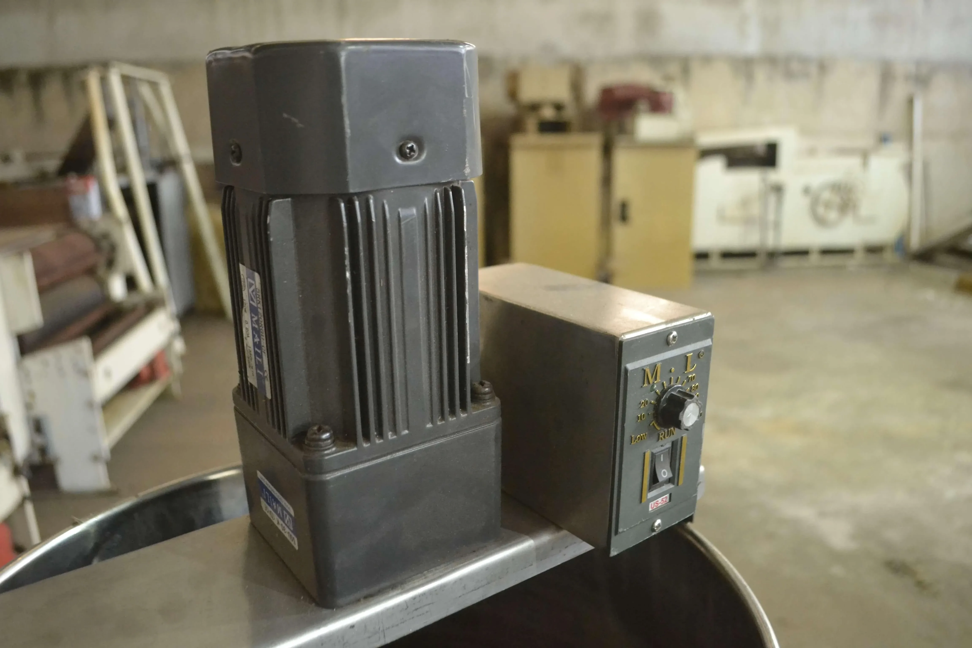 dosadora-semiautomatica-para-gaos-e-pos-25-ciclos-por-minuto-marca-cetro