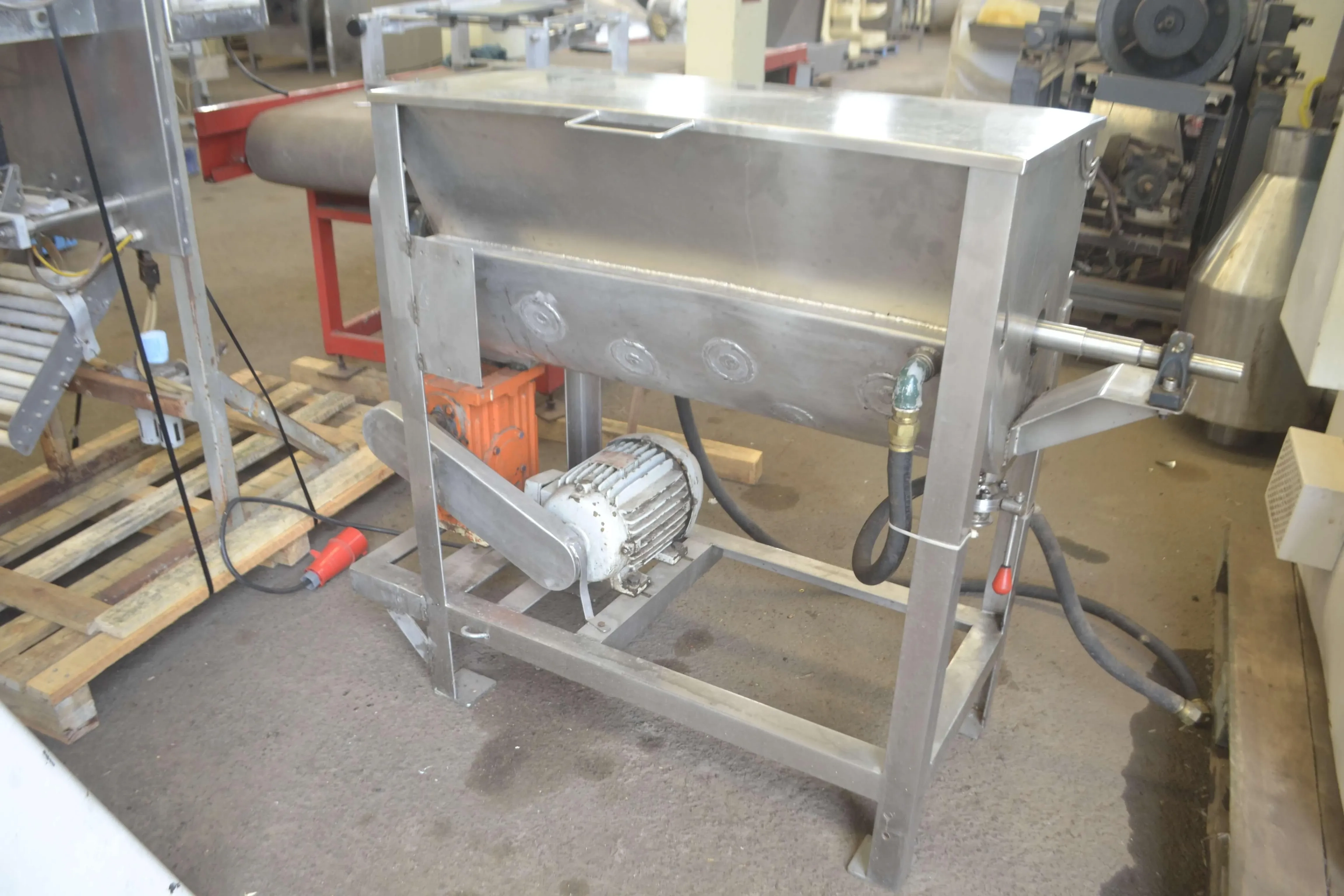 misturador-encamisado-em-aco-inox-capacidade-aproximada-100-litros