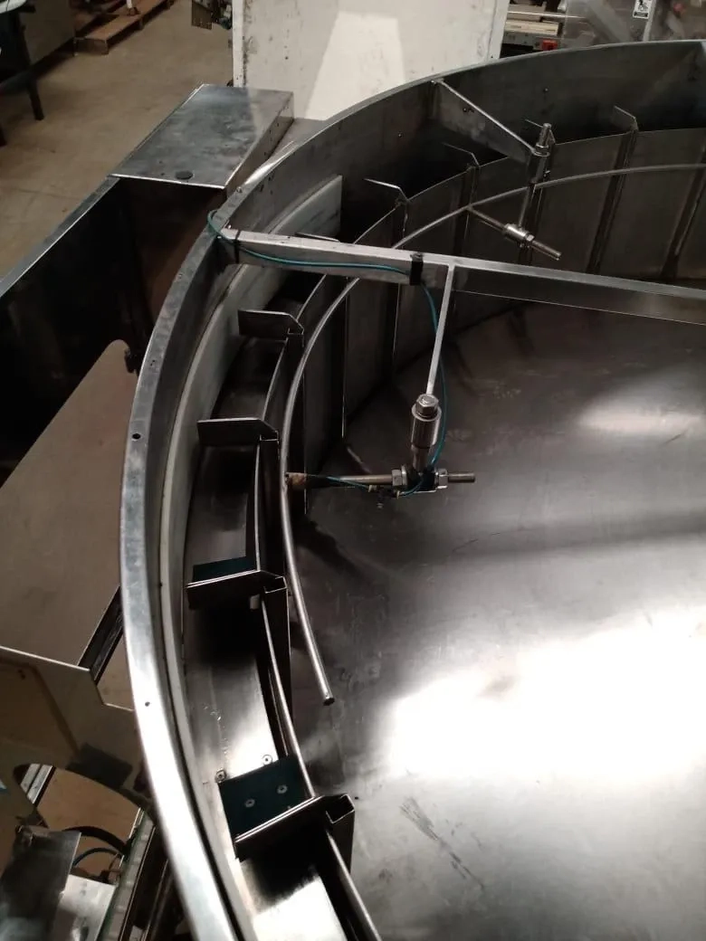 posicionador-de-frascos-com-pulmao-tipo-girafa-marca-imsb