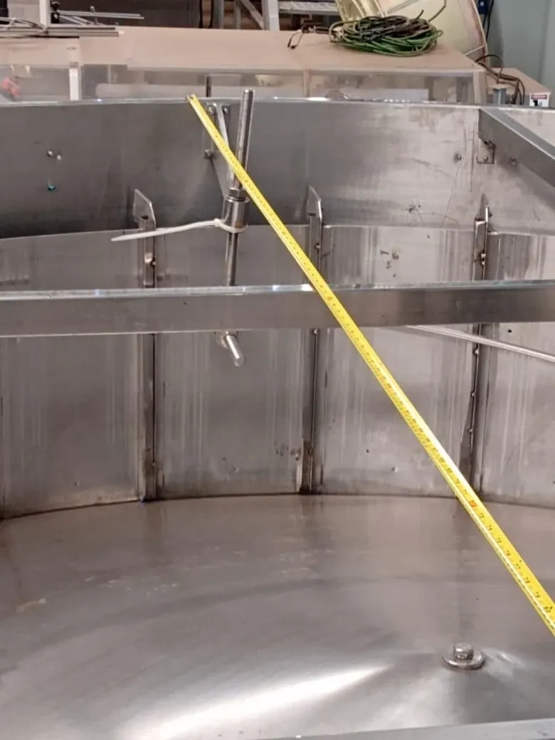 posicionador-de-frascos-com-pulmao-tipo-girafa-marca-imsb