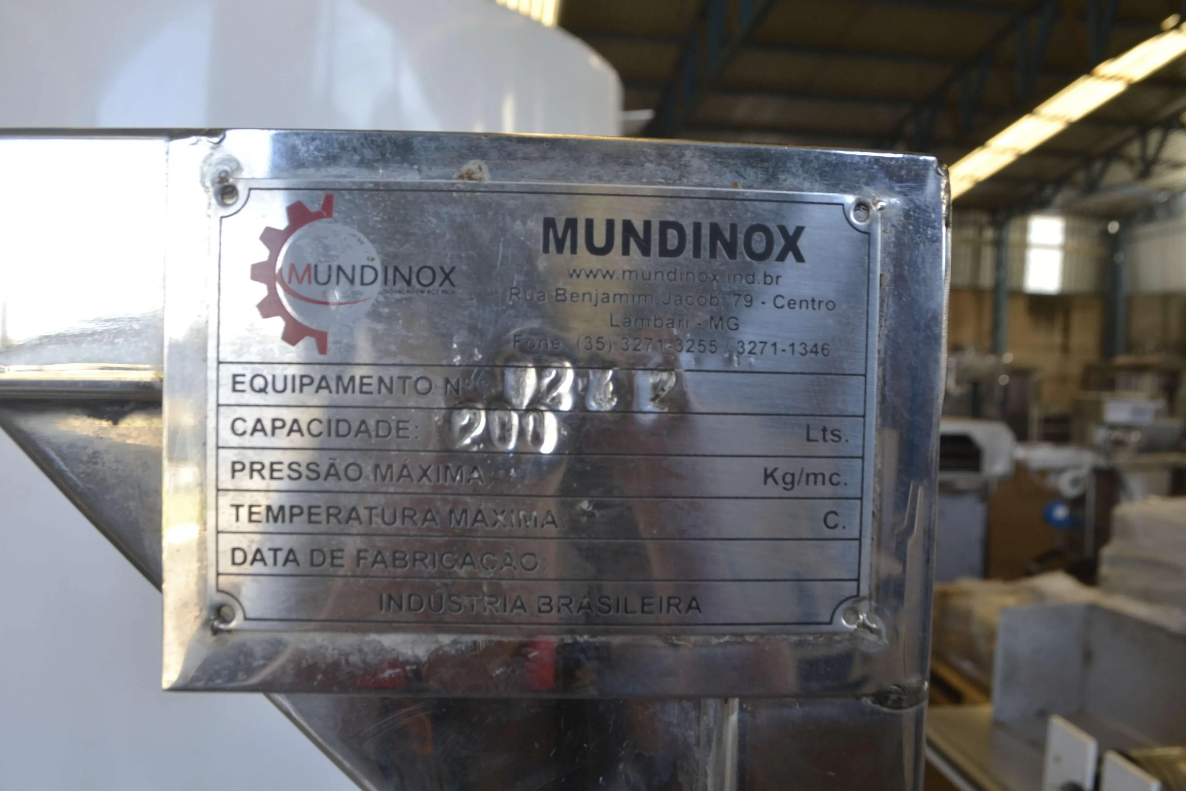 tacho-a-gas-capacidade-200-litros-marca-mundinox
