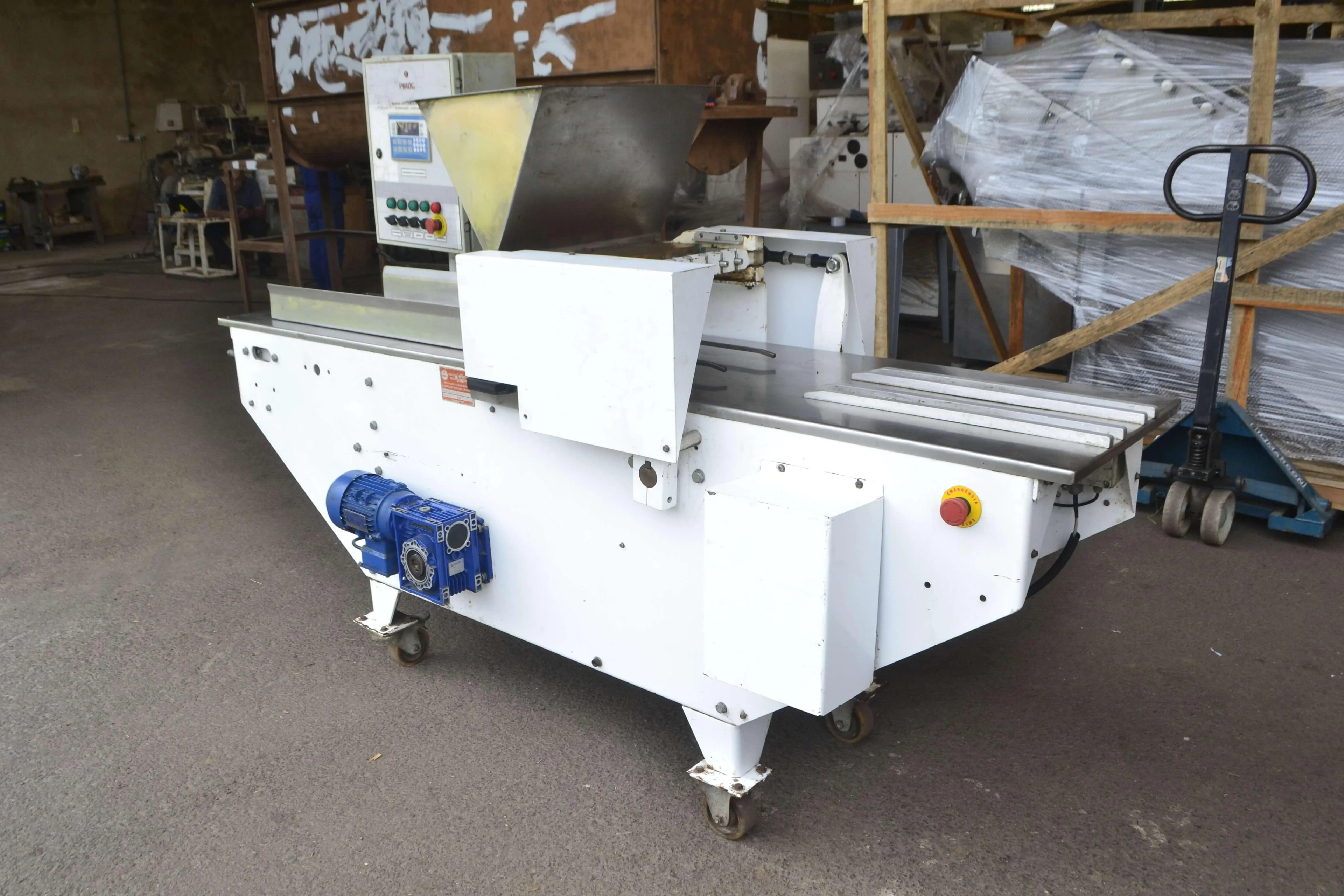 dosadora-para-liquidos-e-semiliquidos-8-bicos-400-mm-marca-pirog