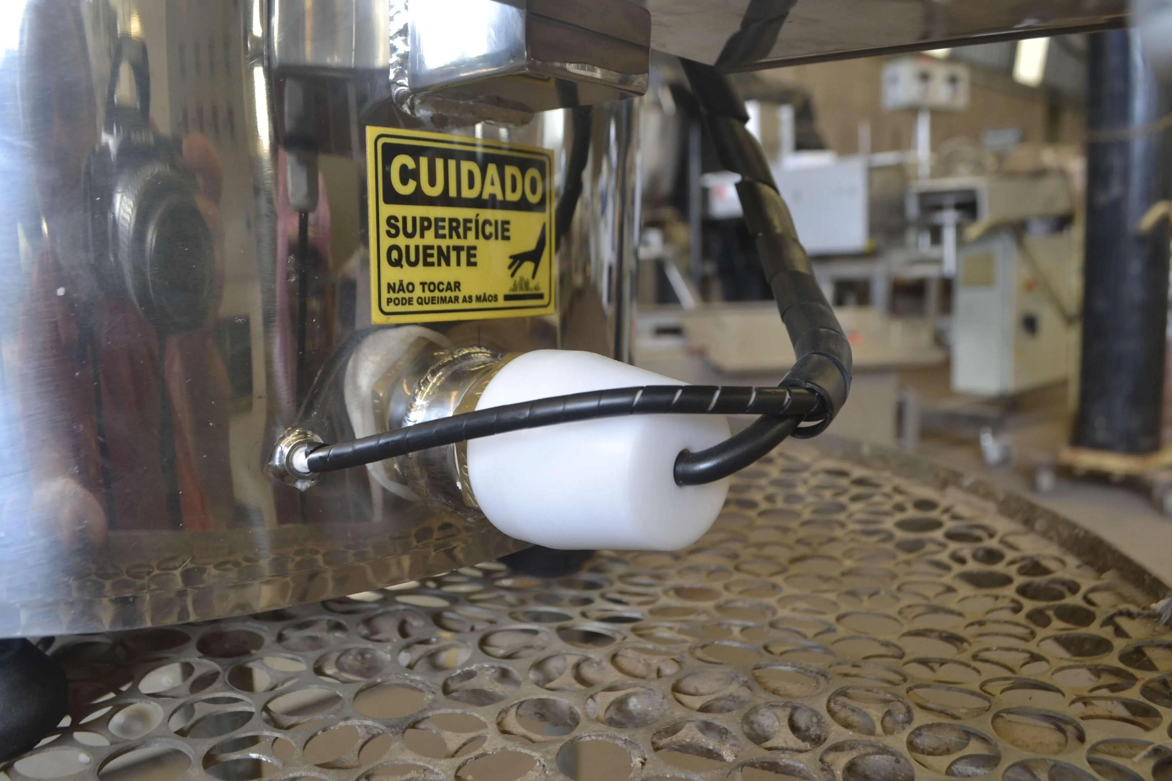 derretedeira-de-chocolate-marca-vonin-capacidade-30-kg