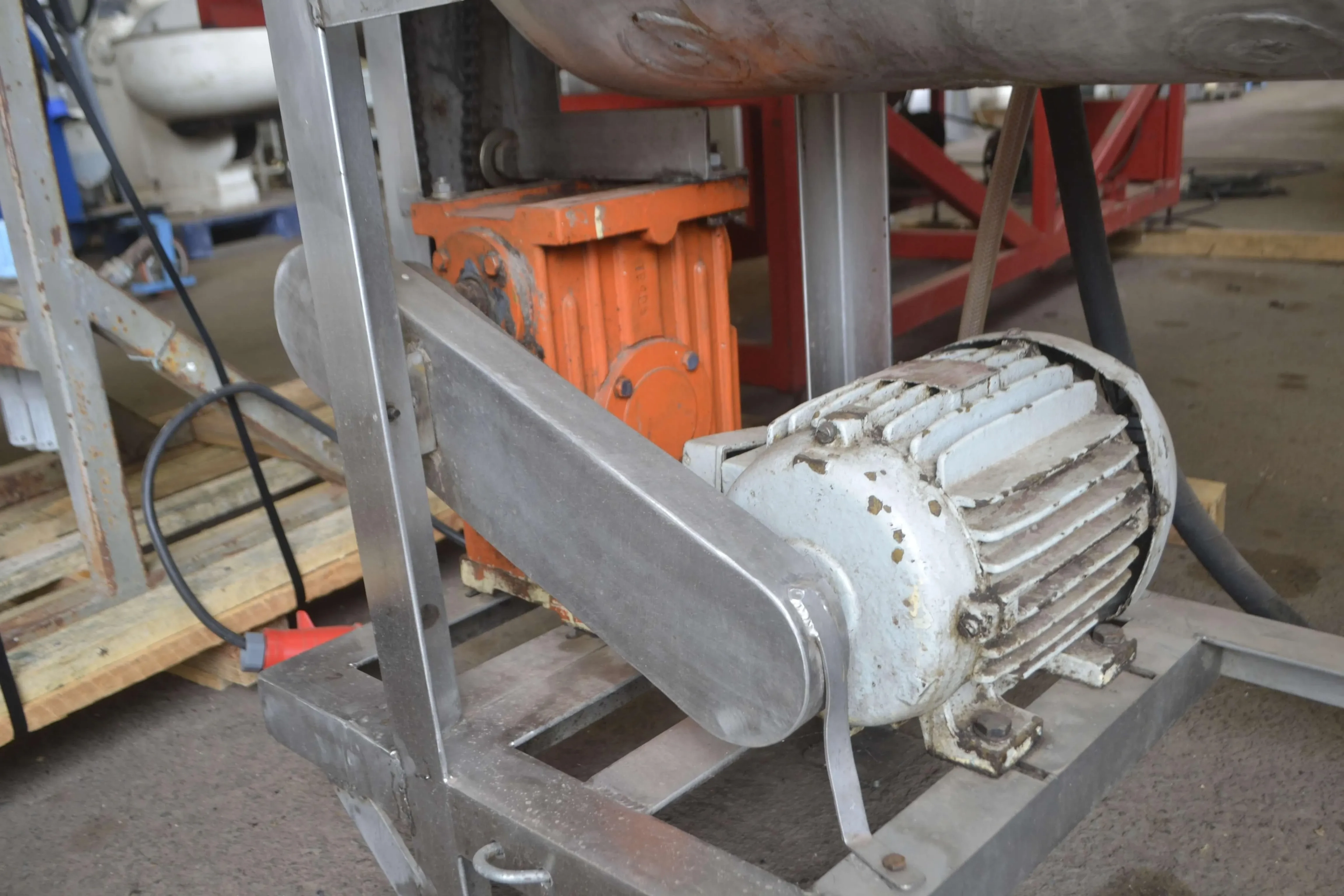 misturador-encamisado-em-aco-inox-capacidade-aproximada-100-litros