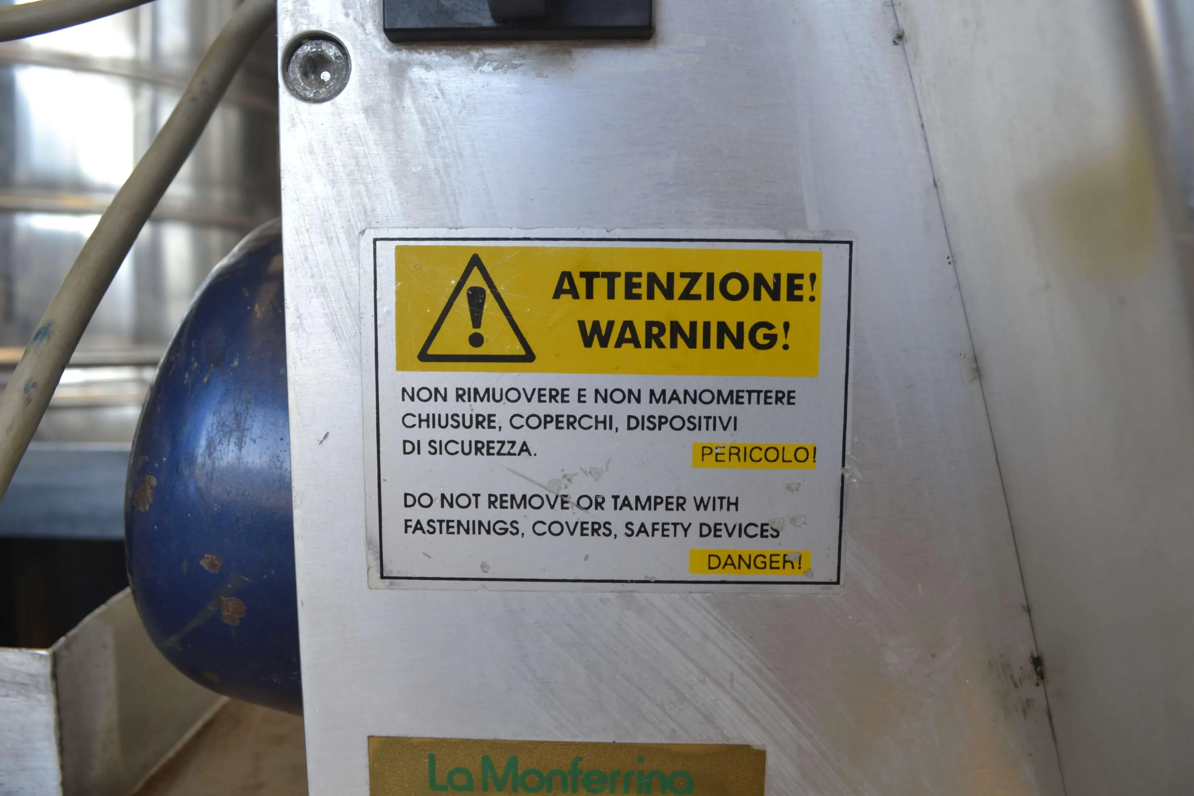 amassadeira-laminadora-e-cortadora-de-massas-longas-20-kh-hora-marca-la-monferrina