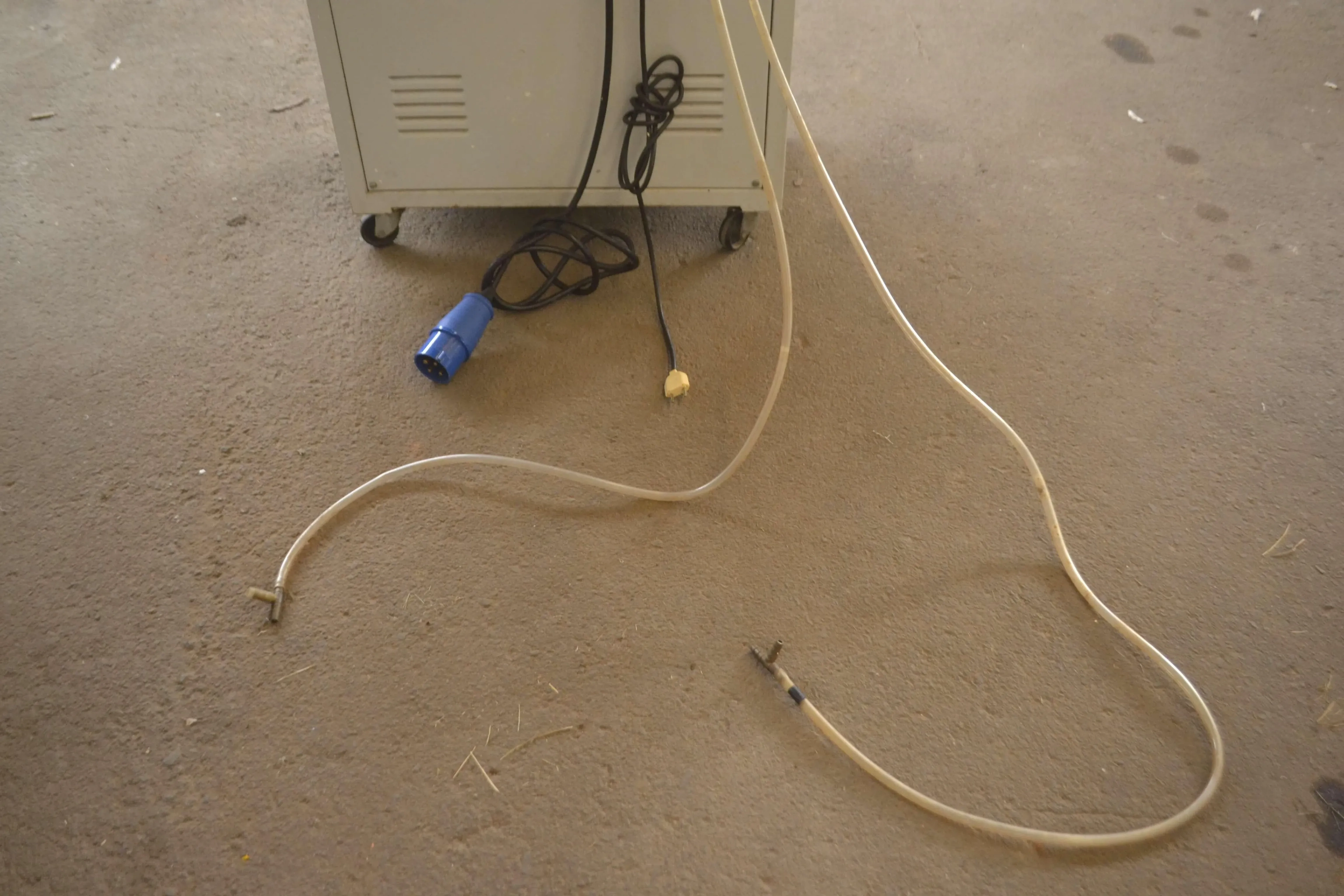 masseira-esfolhadeira-e-extrusora-capacidade-25-kg-hora-marca-pama-roma