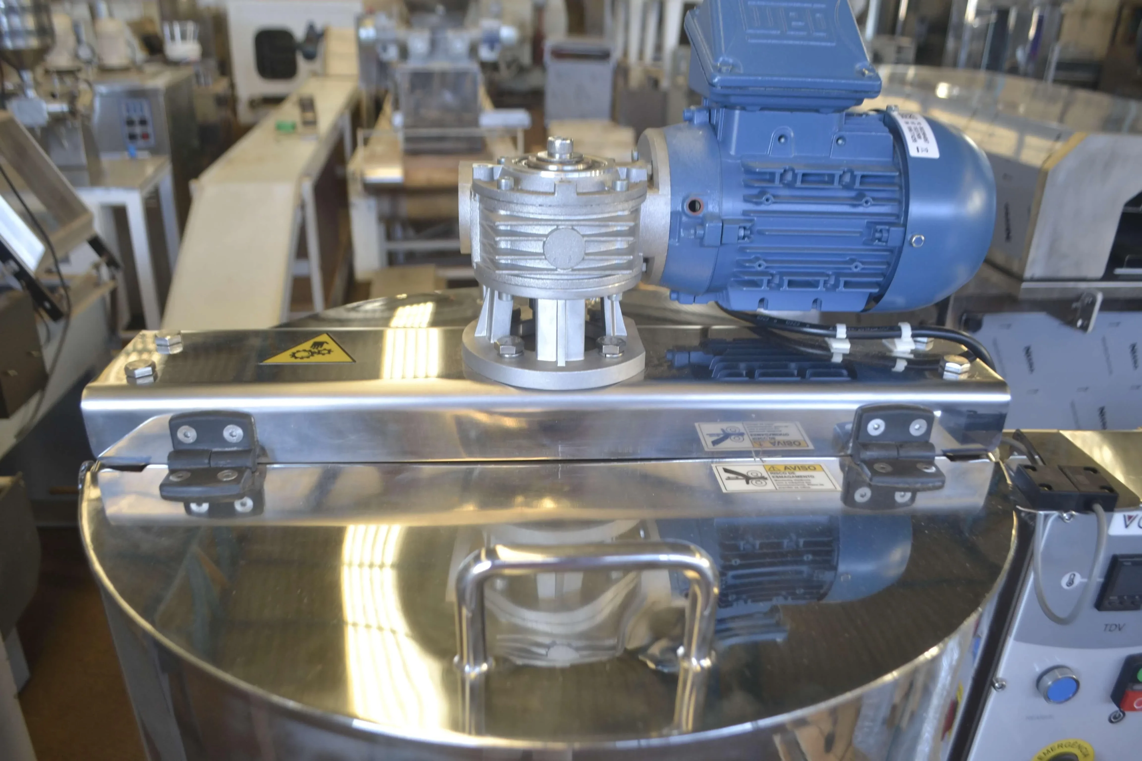 tanque-de-derretimento-capacidade-100-kg-marca-vonin