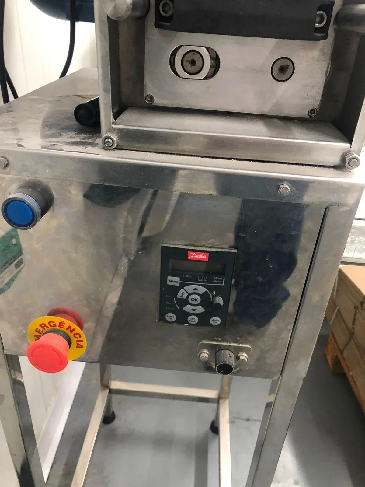 formadora-e-recheadora-de-pastel-e-ravioli-120-kg-h-marca-indiana