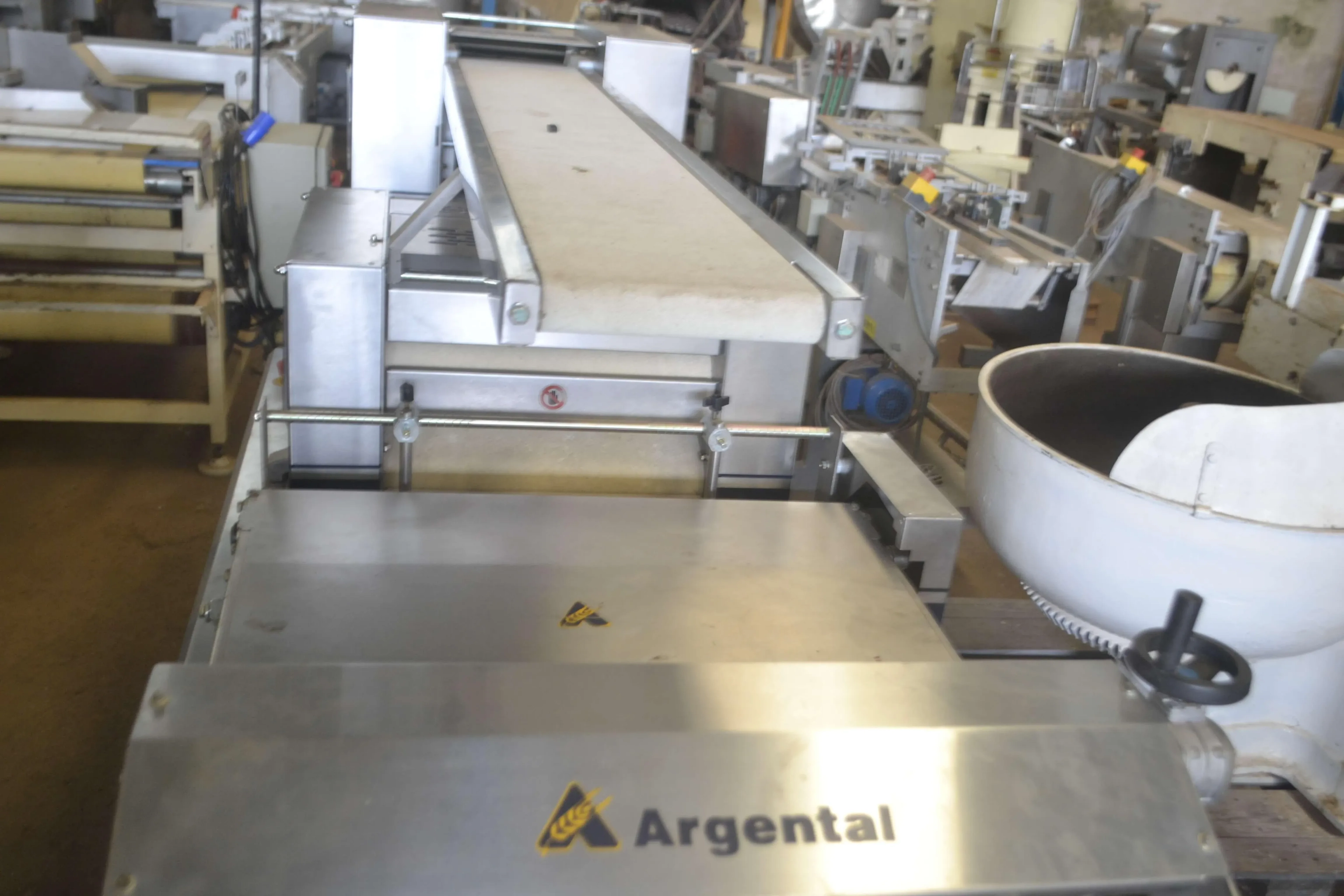 moldadora-para-massa-de-pao-grupo-automatico-universal-marca-argental