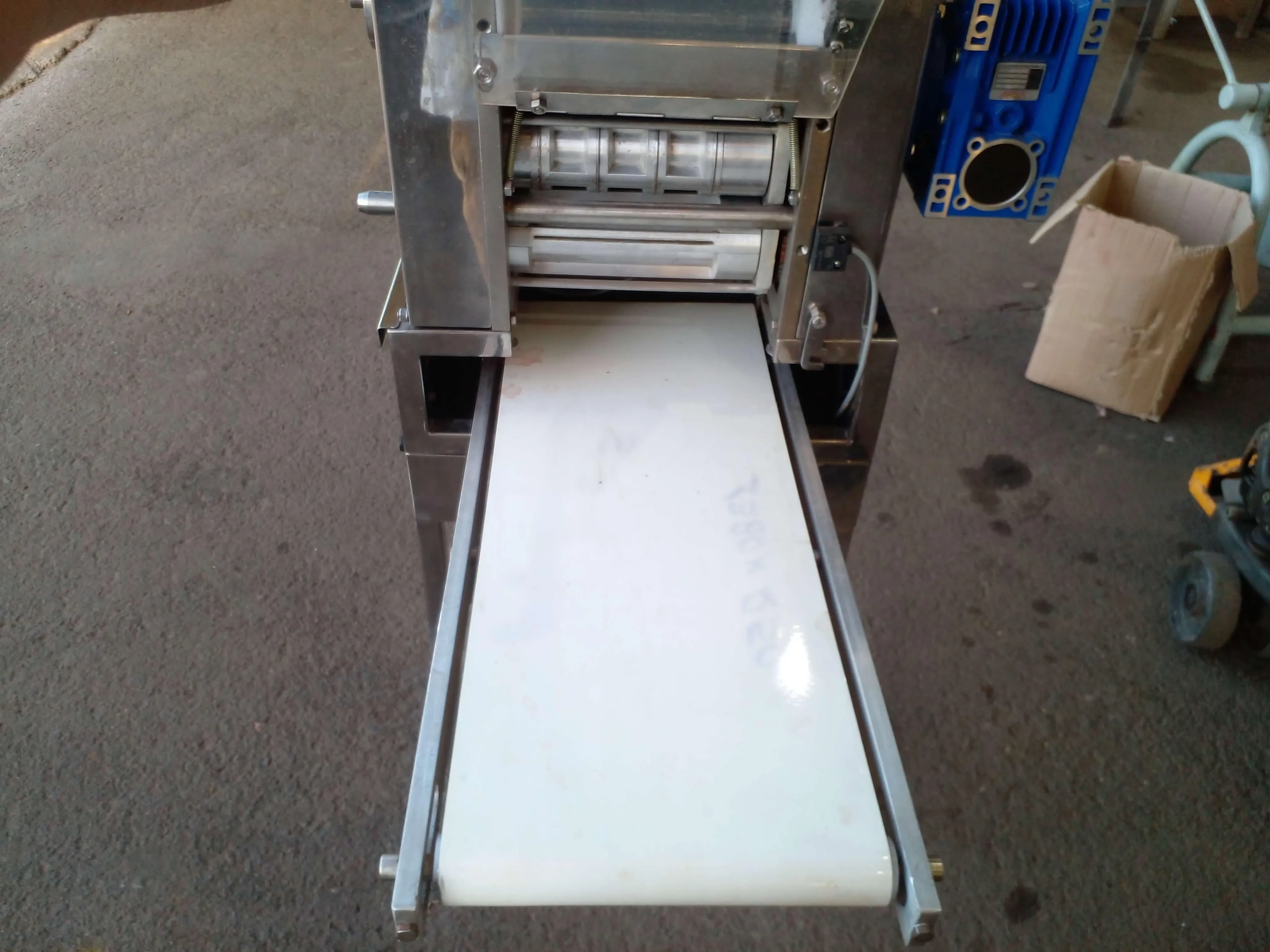 formadora-recheadora-de-pastel-e-ravioli-120-kg-h-marca-indiana