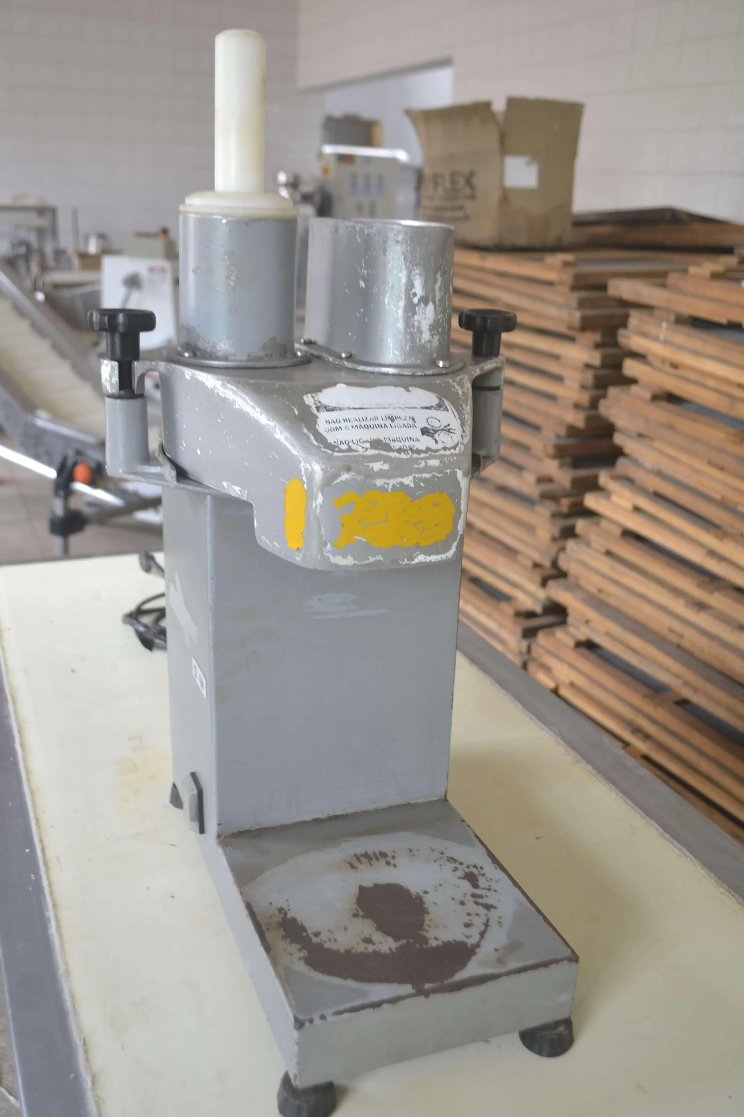 processador-de-alimentos-industrial-marca-skymsen-capacidade-250-kg-hora