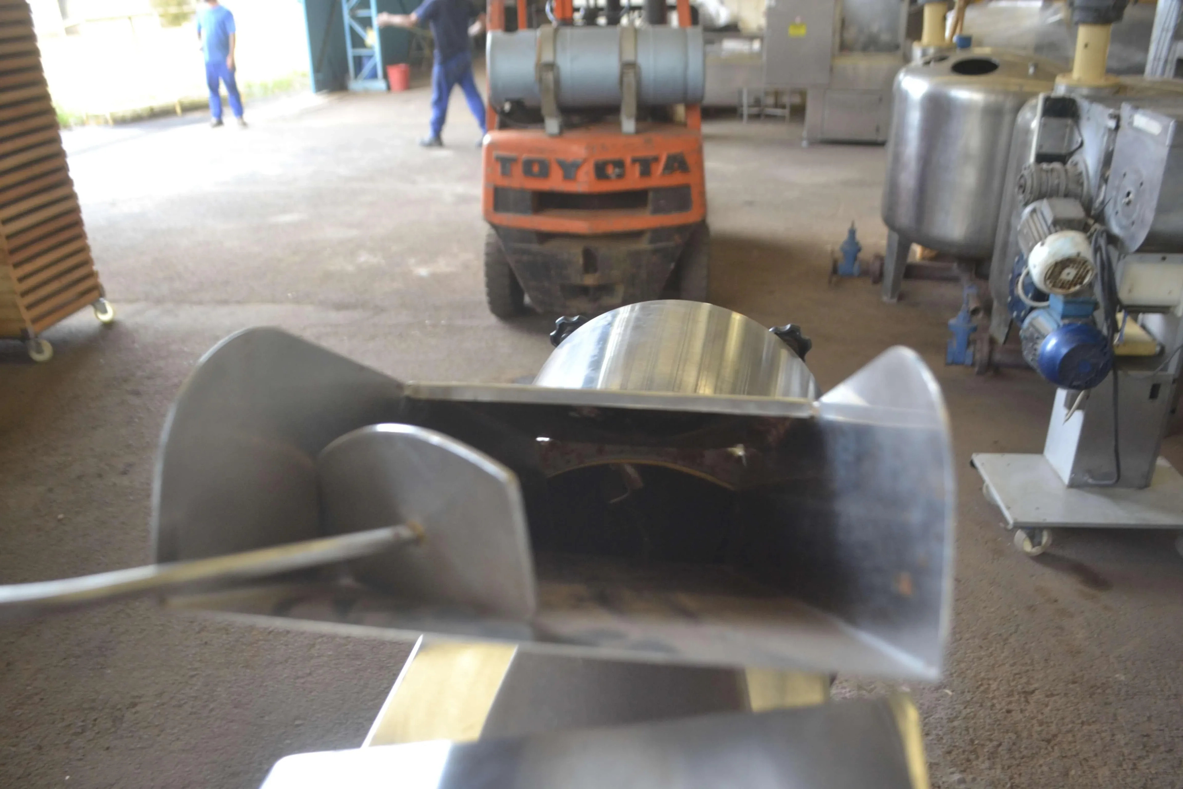 despolpadeira-de-frutas-um-estagio-capacidade-200-kg-hora-marca-tortugan