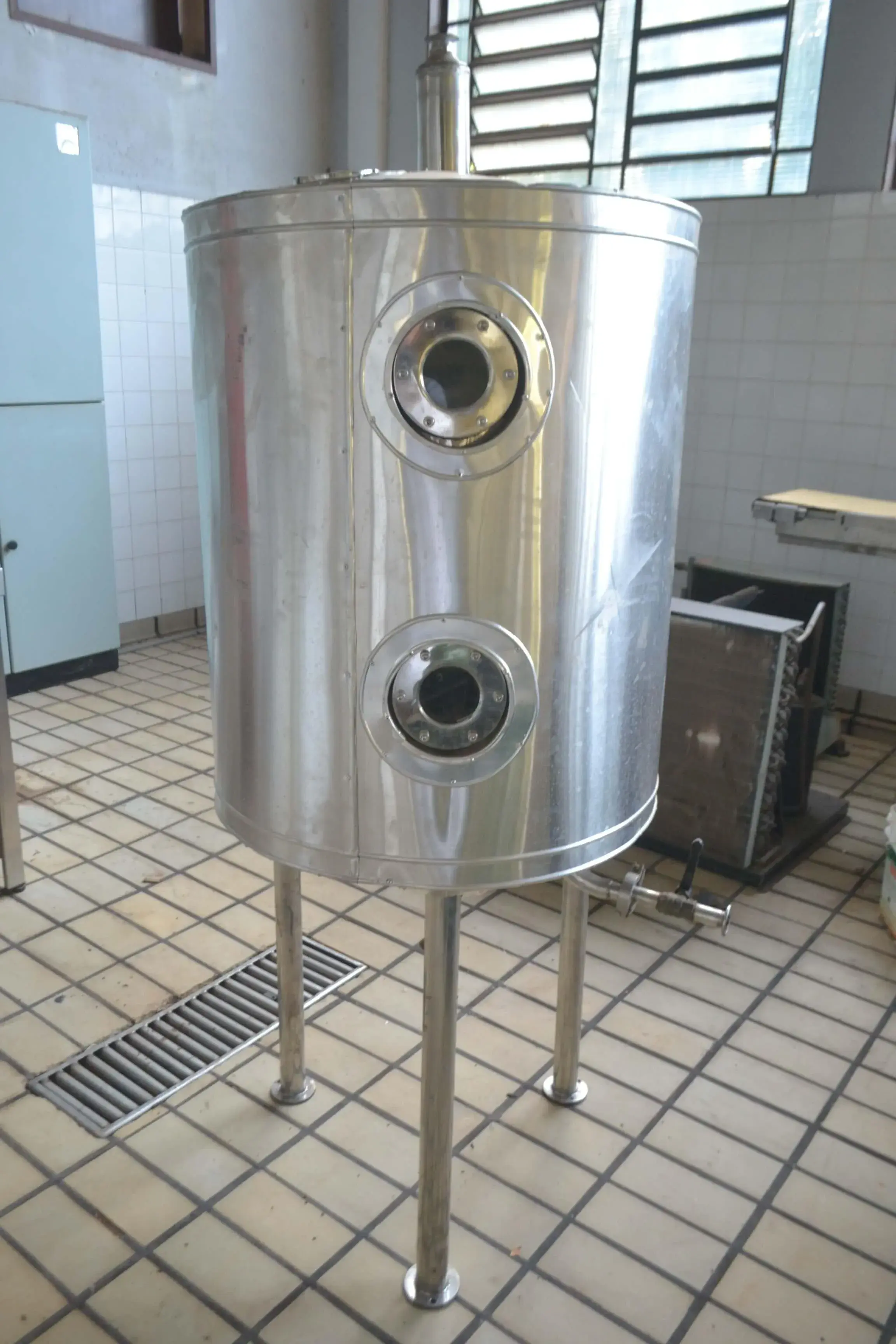 TANQUE-DESTILADOR-CAPACIDADE-500-LITROS