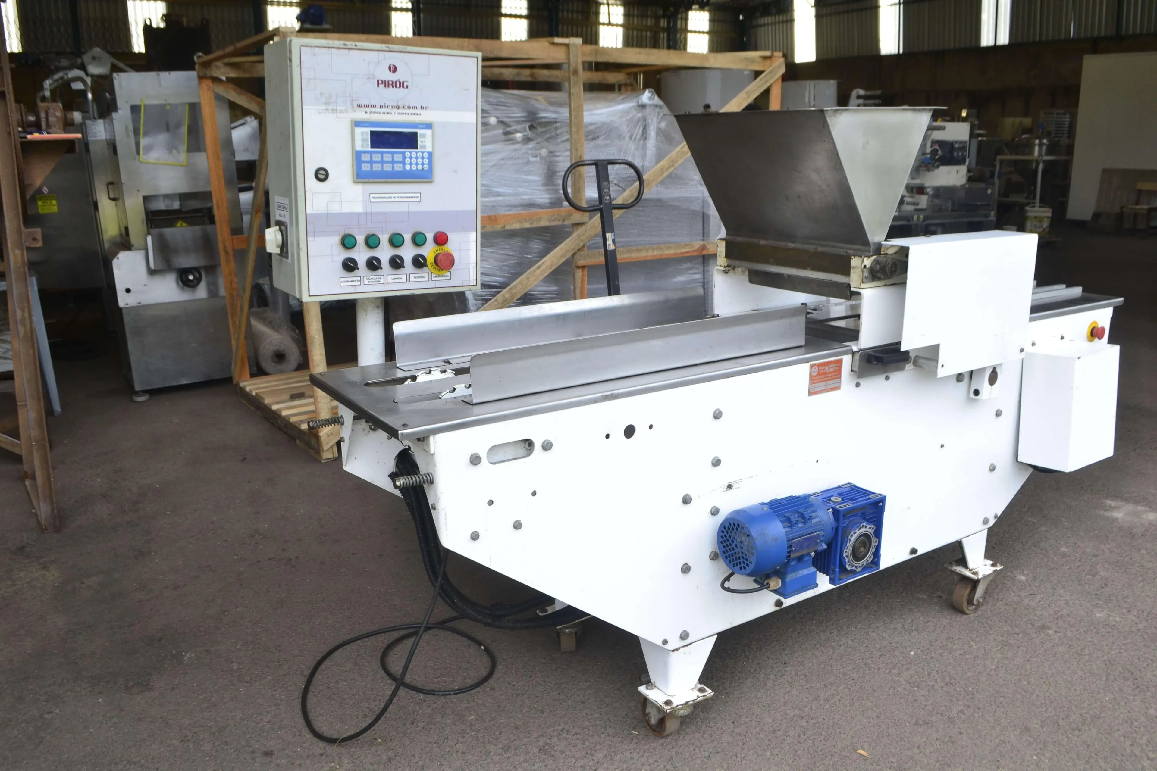 dosadora-para-liquidos-e-semiliquidos-8-bicos-400-mm-marca-pirog