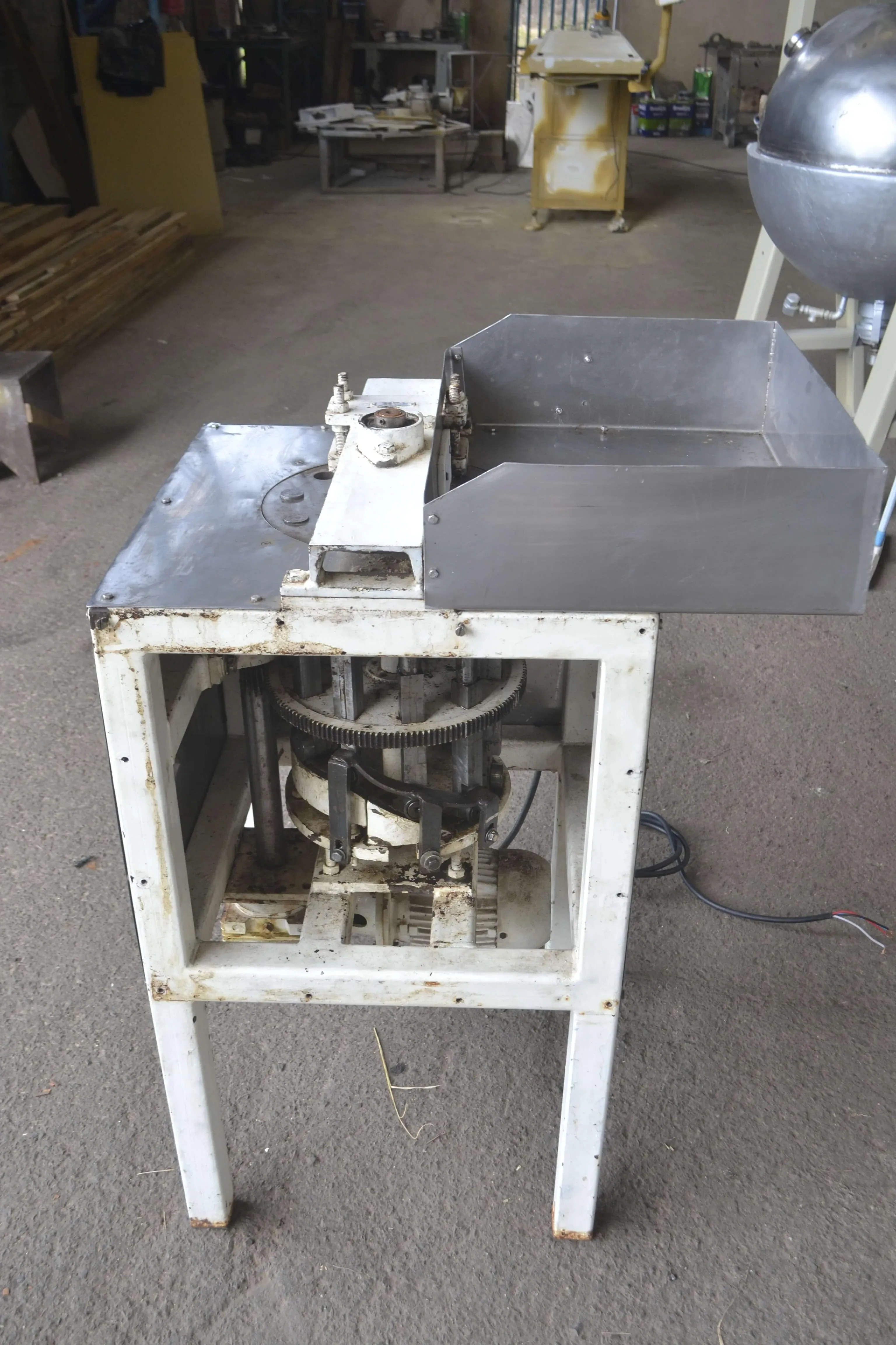 prensa-de-pacoca-rolha-com-10-cavidades