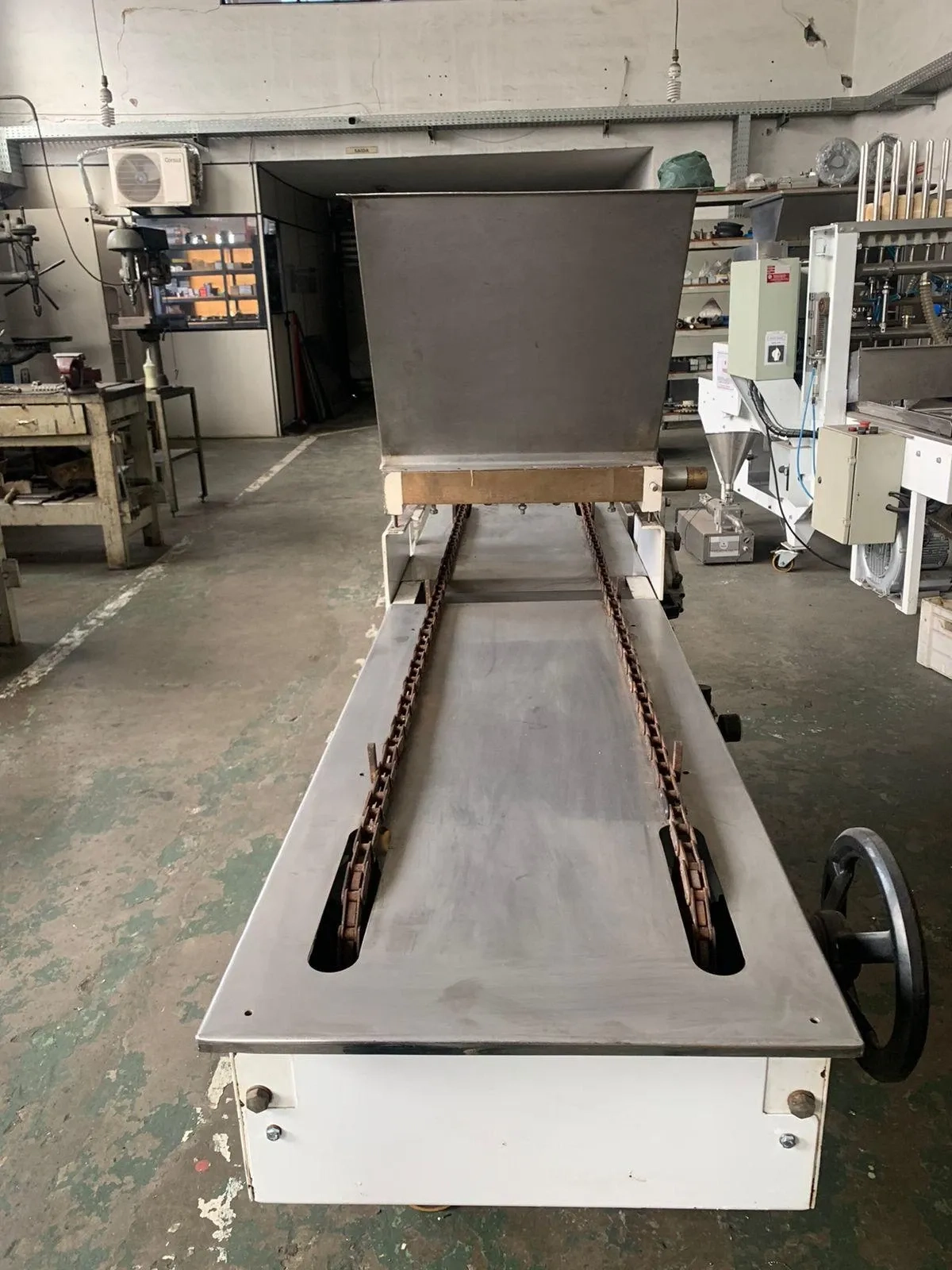 dosadora-para-liquidos-e-semi-liquidos-marca-pirog