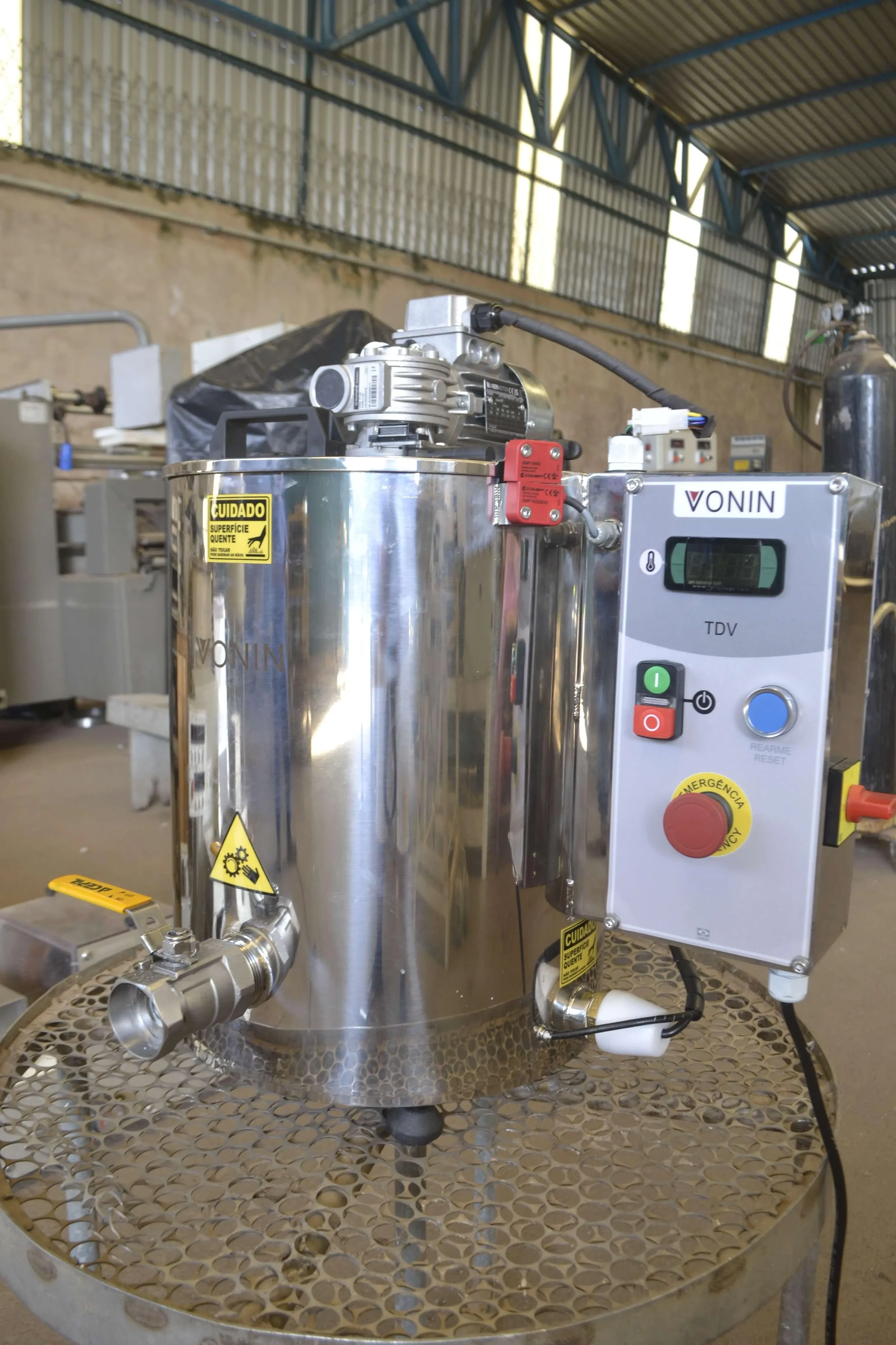 derretedeira-de-chocolate-marca-vonin-capacidade-30-kg